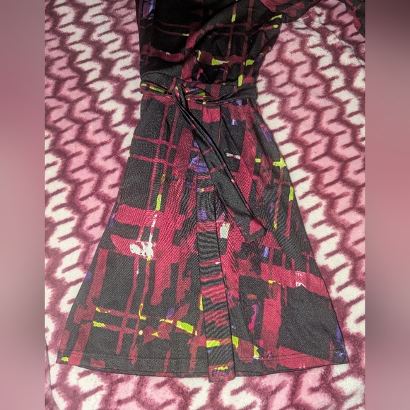 Tie Bell Sleeve Tunic 14/16 - Picture 5 of 11